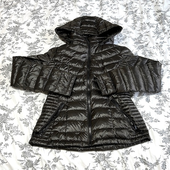 Calvin Klein Jackets & Blazers - Calvin Klein Lightweight Premium Down Woman’s Puffer Jacket